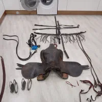 زین و تجهیزات اسب