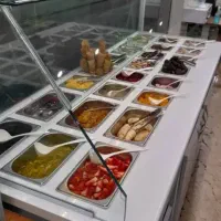 شاگرد آبمیوه بستنی