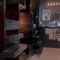 شاگرد کافیشاپ خانم اقا