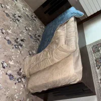 تخت در حد نو