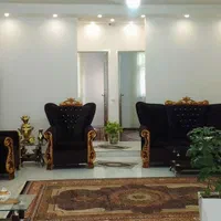 خانه ای تمیزوشیک دوخوابه با پارگینک