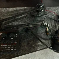 میکروفون استودیویی مدل BM800 به همراه کارت صدا V8|قطعات و لوازم جانبی رایانه|تهران, شیخ هادی|دیوار