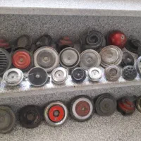 بوق|قطعات یدکی و لوازم جانبی|ری, شهادت|دیوار