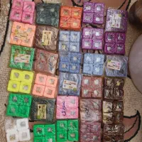 ۳۰ عدد رنگ مکعبی و چند عدد قالب|صنایع دستی و سایر لوازم تزئینی|اسلامشهر, شهرک سعیدیه|دیوار