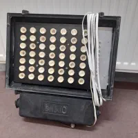 پروژکتور سایز بزرگ همراه رقص نور
