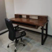 میز کار تمام چوب حرفه‌ای، میز تدوین، سفارشی ساز