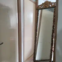 آینه ایستاده