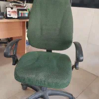 2 عدد صندلی چرخ دار گردان