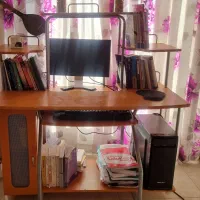 میز کامپیوتر