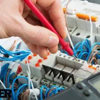 استخدام کمک برقکار