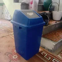 سطل زباله بزرگ نو استفاده نشده