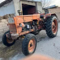 تراکتور رومانی مدل ۶۶ دارای پاکت جلو
