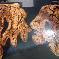 میز چوبی با رزین
