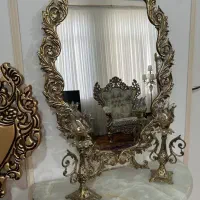 آینه کنسول برنزی به همراه شمعدان کاملا نو و سالم