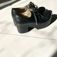 کفش سایز ۳۹