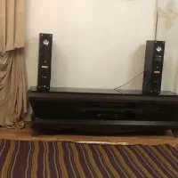 باند سالم با صدای بلند مارک ونوس