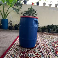 دبه ۲۵ کیلویی و سطل ۱۰ کیلویی