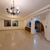 رهن-و-اجاره-آپارتمان-156-متر-سه-خواب-میدان-دخانیات