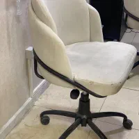 میز ناخن در حد نو|آرایشگاه و سالنهای زیبایی|رشت, دیلمان|دیوار