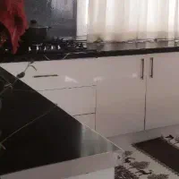 یک عدد گاز صفحه ای و سینک همراه باشیرآب