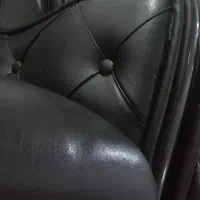 یک دست مبل چرم ۷نفره