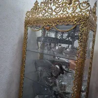 ویترین برنز اصل بسیار سنگین در حد نو|بوفه، ویترین، کنسول|تهران, ارم|دیوار