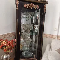 بوفه و ویترین