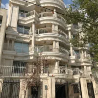 همکاری با مهندسین و کارشناسان ساختمان