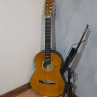 گیتار دست دوم