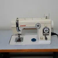 چرخ خیاطی ژانومه