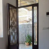درب ورودی هال