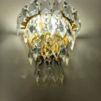 چراغ دیواری کریستالی