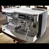 همکار برای کار در کافه