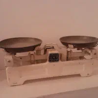 ترازو برنجی قدیمی|کلکسیون اشیاء عتیقه|مشکین‌دشت, |دیوار