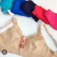 سوتین زیوس|لباس|بروجرد, |دیوار