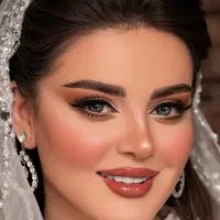 میکاپ و شنیون و رنگ و لایت عروس یلدایی