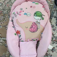 آغوشی نوزاد