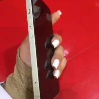 آیفون 13نرمال سفید|موبایل|نور, |دیوار