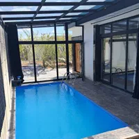 اجاره روزانه ویلا خاص استخر آب گرم سقف شیشه ای|اجارهٔ کوتاه‌مدت ویلا و باغ|دماوند, دماوند|دیوار