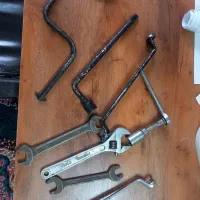 جاروبرقی و تعدادی اچار|جاروبرقی، جارو شارژی، بخارشو|مشهد, شهید قربانی|دیوار