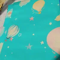 تکه‌های کاغذ دیواری دکوری طرح گل‌دار|خدمات پیشه و مهارت|اسفراین, |دیوار