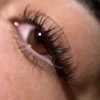 آفر ویژه و محدود خدمات مژه و ابرو