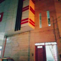 فروش یک واحد تجاری مغازه دارای دو سوئیت