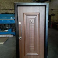 ساخت ونصب انواع درب چوبی