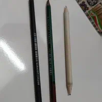 وسایل کلاس سیاه قلم