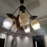 لوستر چوبی کاملا سالم و در حد نو