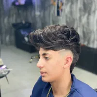 آرایشگر مردانه وتاتوکار