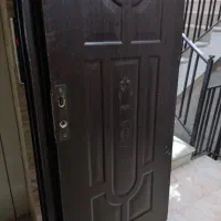 درب چوبی  دست دوم