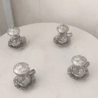 فنجون‌نقره‌ای