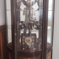 ویترین فاخر